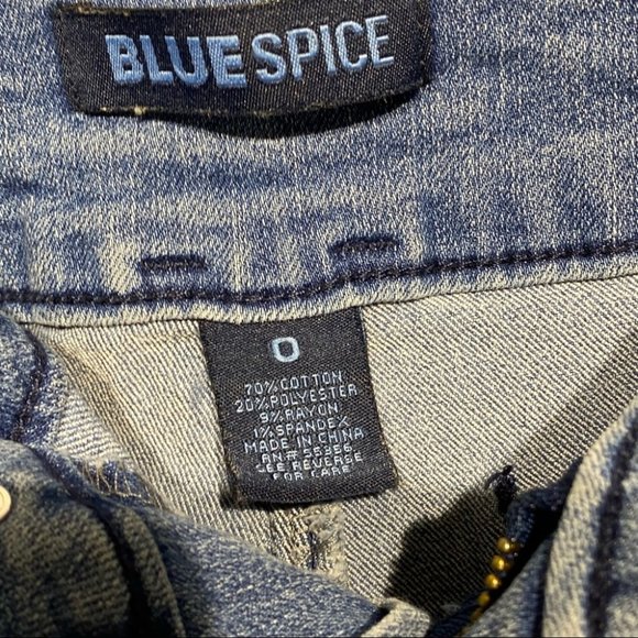 BlueSpice Jean Short Shorts - Picture 6 of 7